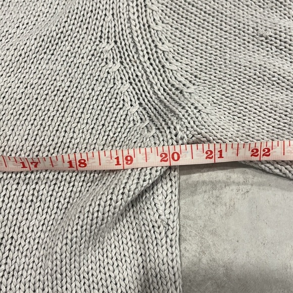 Cardigan - Picture 6 of 9